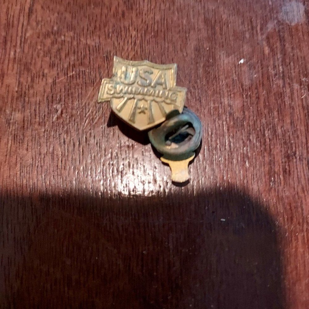 USA SWIMMING hat lapel tie pin